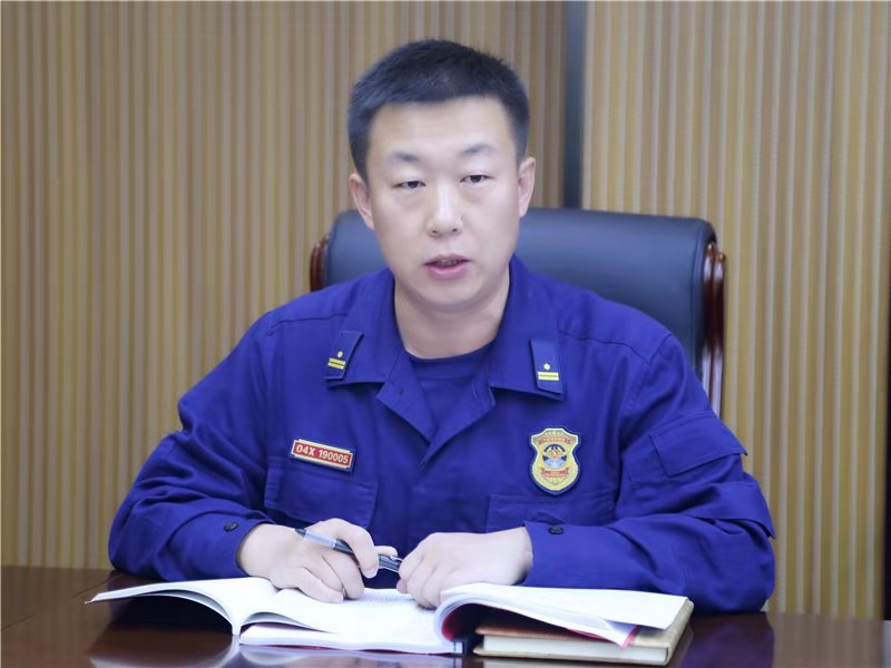 随后,司令部参谋长韩国宏,原平大队大队长崔勇,防火处参谋宋雪原结合