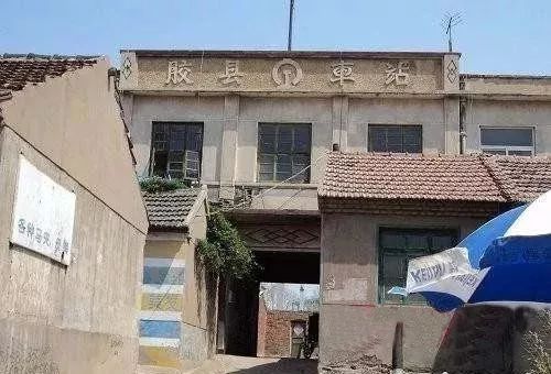 今天,我们带您回到1949年的胶州.这些绝版老照片,你见过多少?