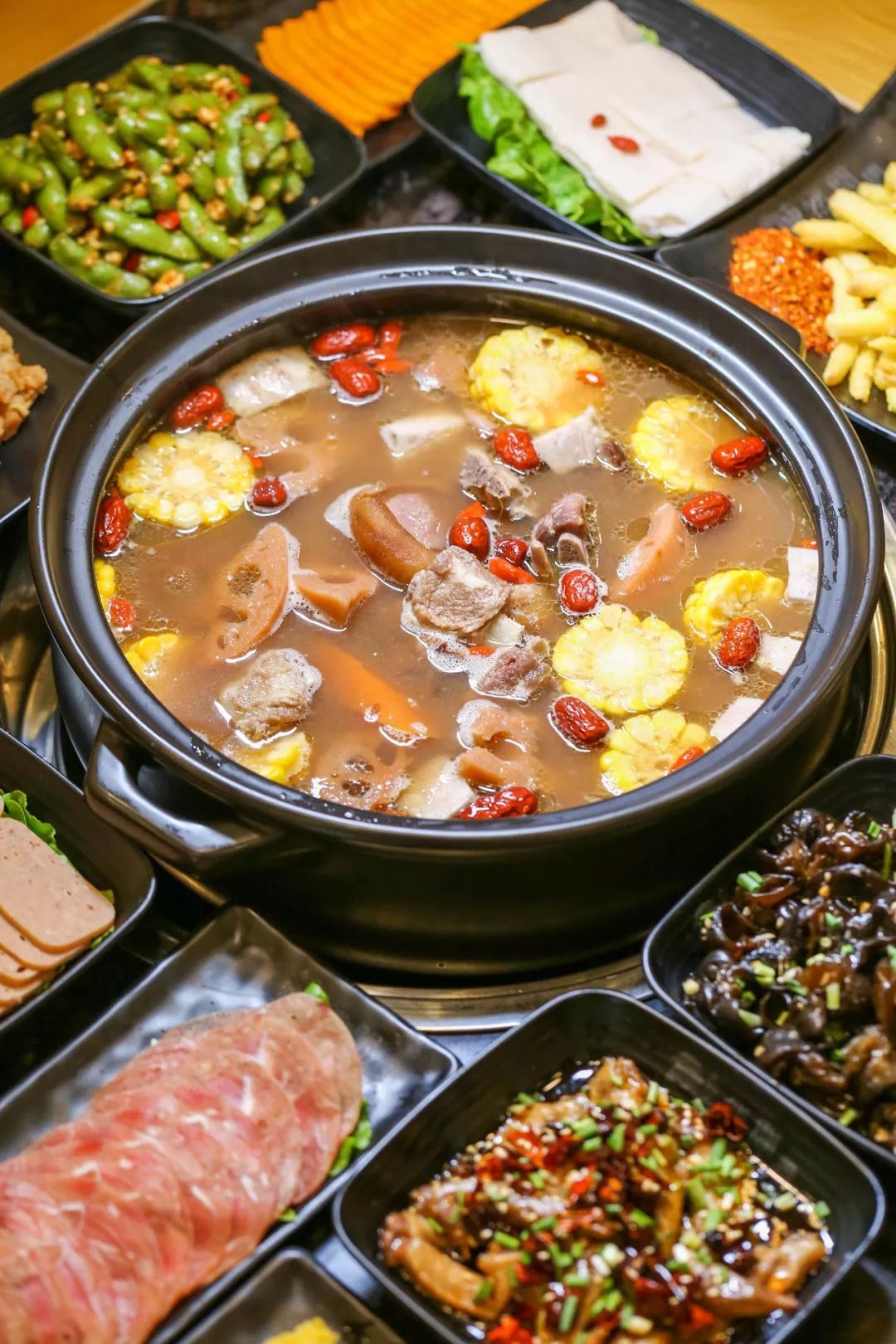 (内含福利)秋高气爽,请武汉伢吃藕汤火锅!