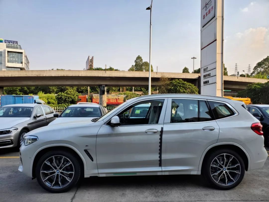 到店体验新款宝马x3标配id7系统售价不变配置反而大升级