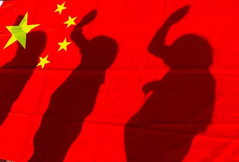 余姚这么多市民都加入了我和国旗同框欢迎您一起来表白伟大祖国