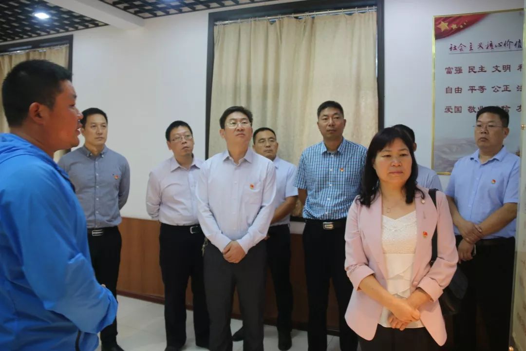 温泉镇领导班子主题教育读书班赴吕祥璧烈士纪念馆开展现场学习活动