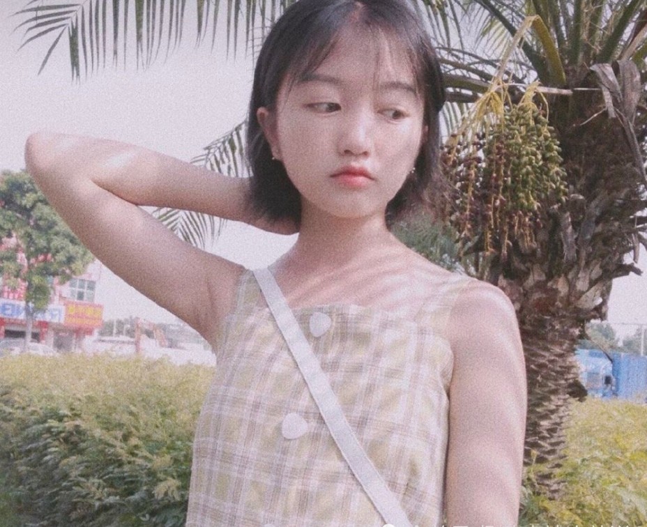 原创还记得变形记梁小友吗如今颜值越来越美不愧是神仙妹妹