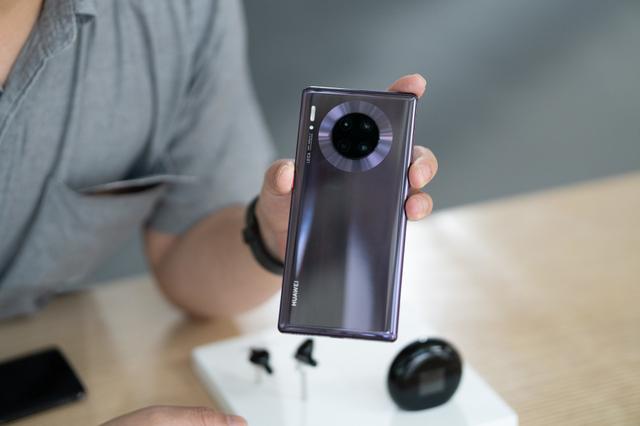 华为mate30发布会汇总大量实拍手机电视智能穿戴都在这