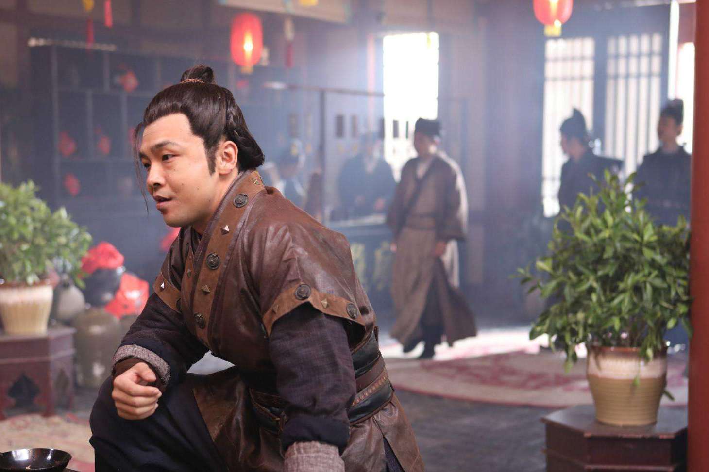 公公再厉害还是被小两口捕快给拿下破获贡珠被盗大案