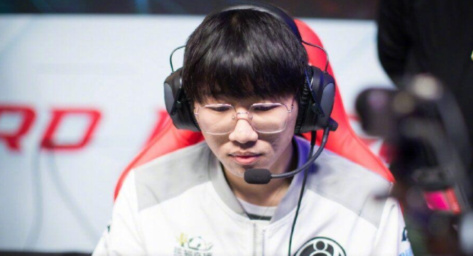 lolig出征名单确认带上了双打野宁是否能重新崛起