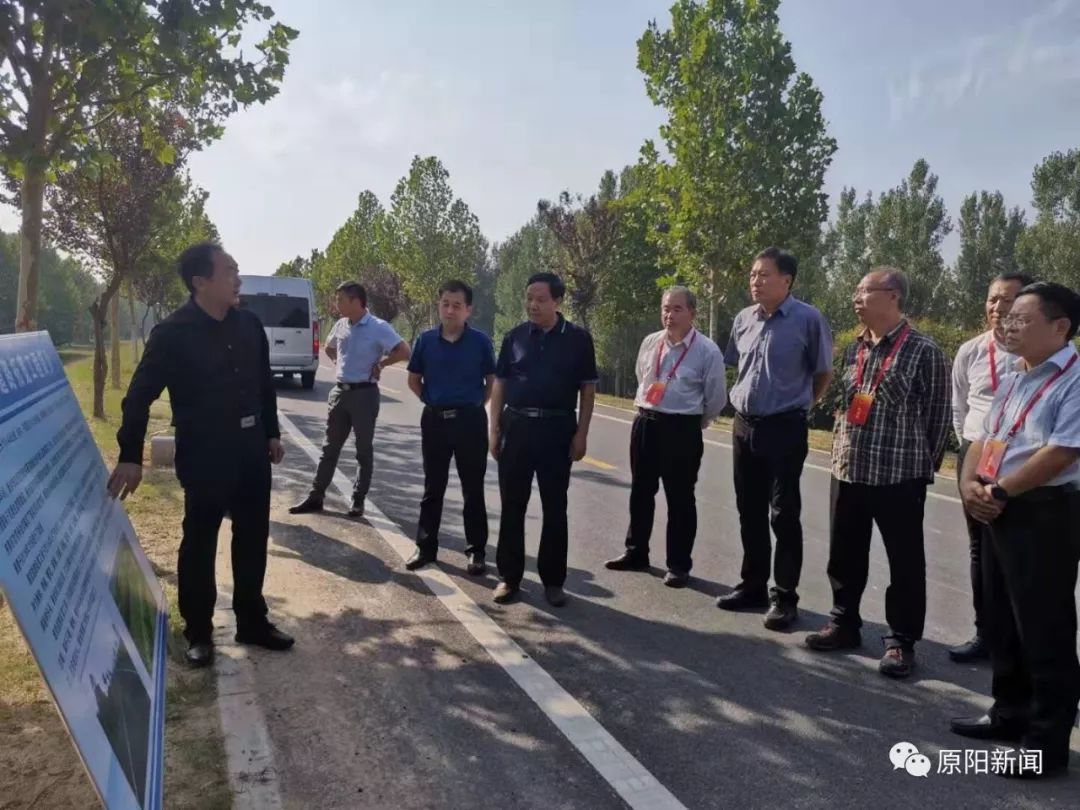 26日,我县召开"三散"治理暨大气污染防治攻坚工作推进会,县领导王保明