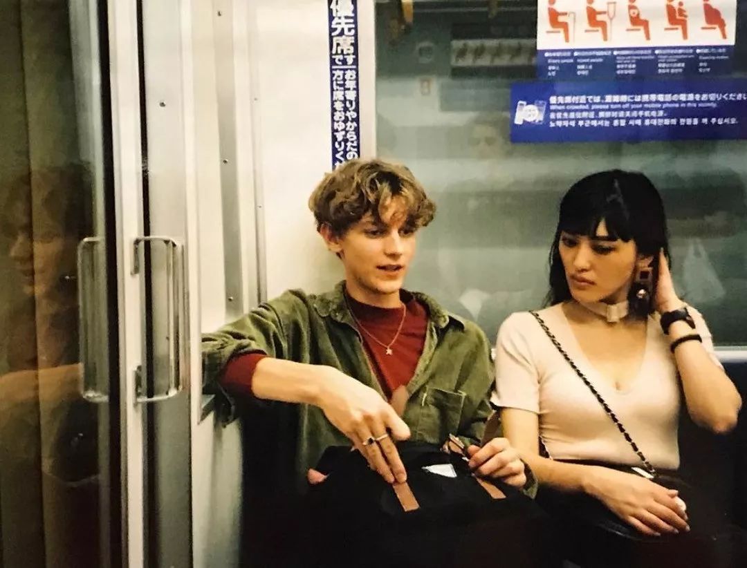 不知道你们对leon dame的台步有什么看法呢,欢迎留言告诉我们哦.