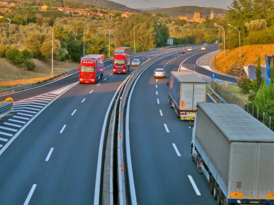 9月27日,交通运输部办公厅印发关于"网络平台道路货物运输经营者"