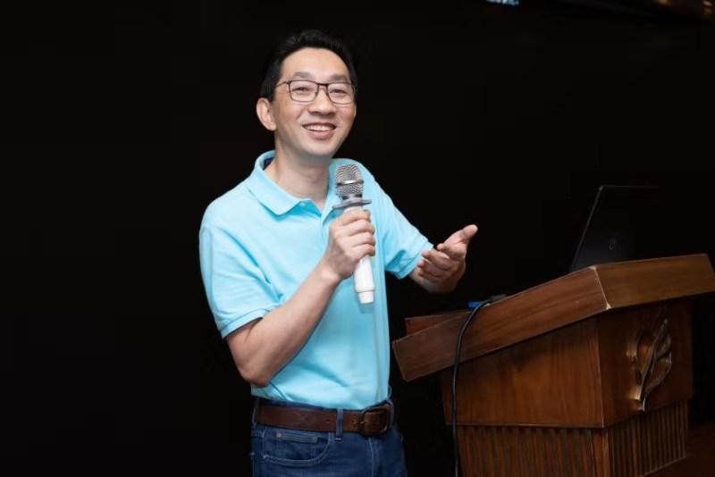 澳门儿科学会方文达会长分享了"人工智能在儿科的应用