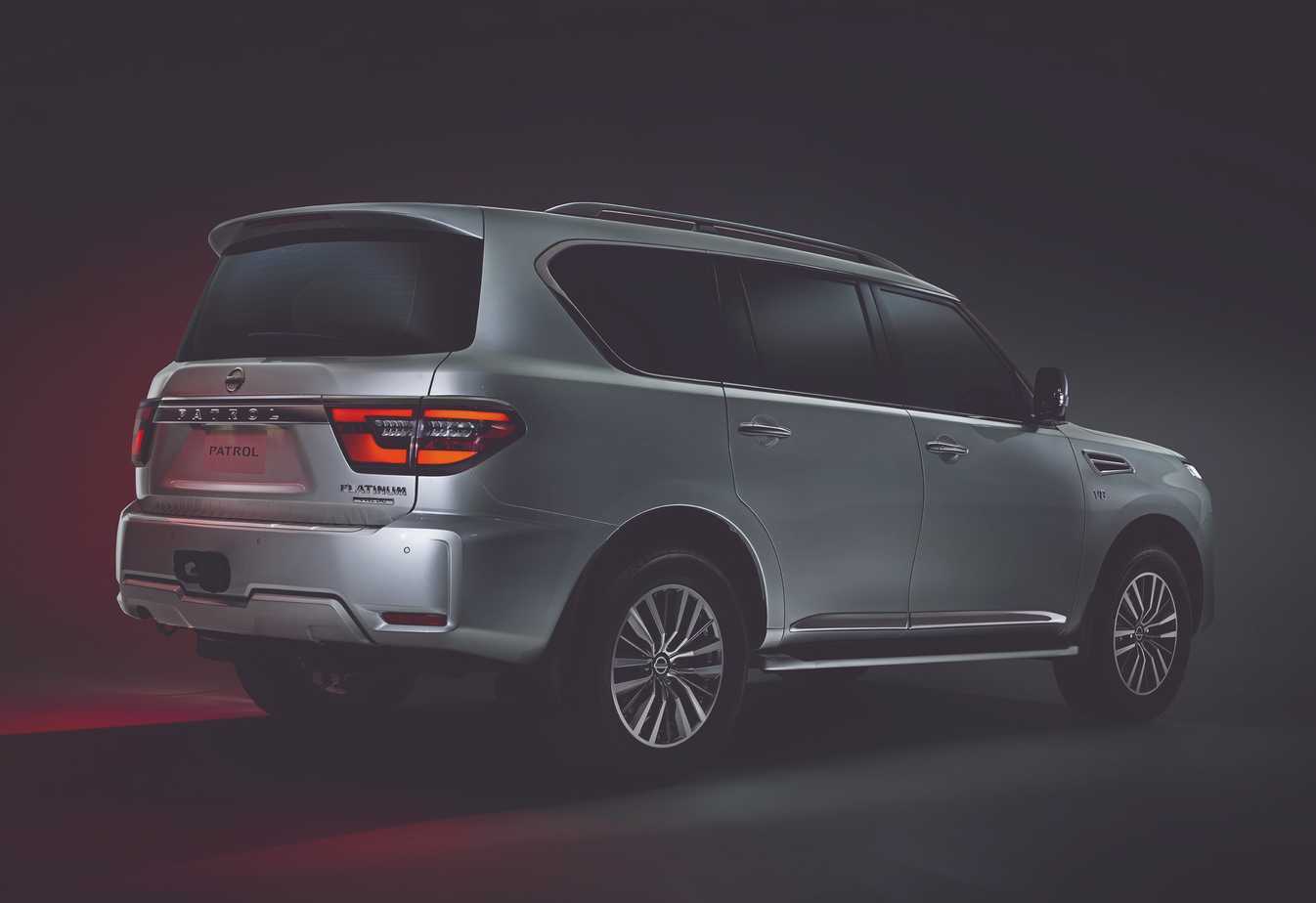 中东土豪专属玩具,硬派越野途乐迎来换代,能抗