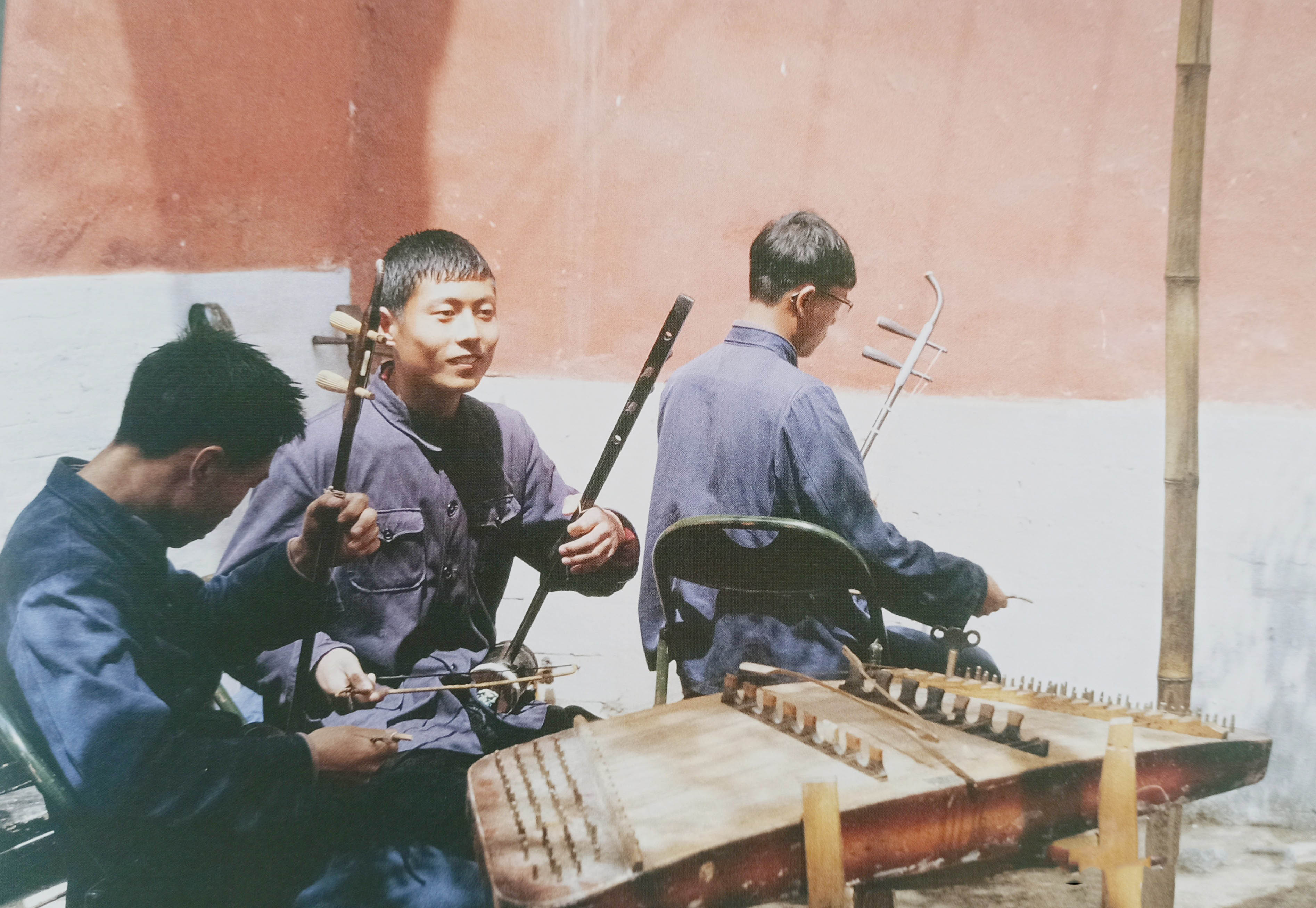 近皇城,历来为达官显要之地,附近多王府豪宅,胡四通八达 上海自由市场