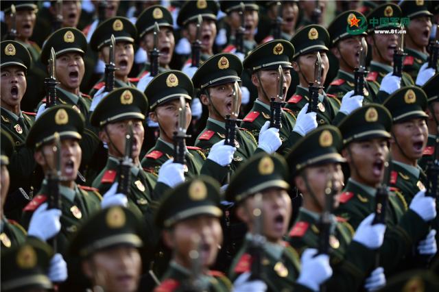 武警方队在阅兵集训点3次大项考核中勇夺第一,7次荣膺优胜