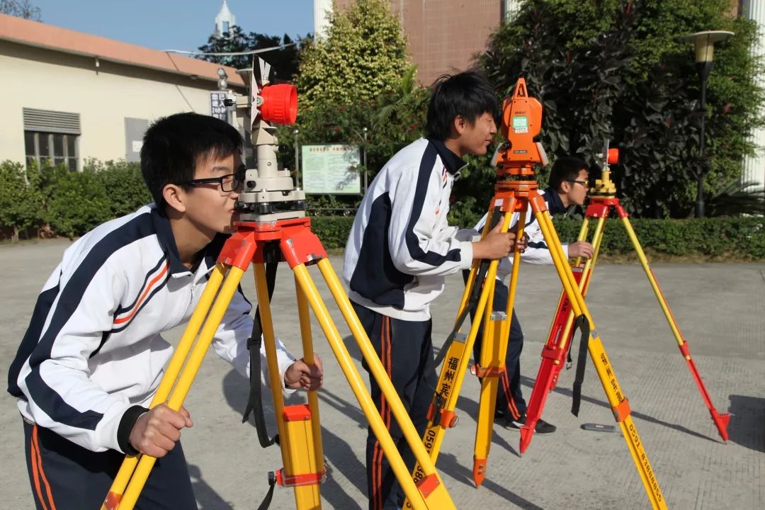 国家中等职业教育改革发展示范学校 国家级重点职业学校 全国教育