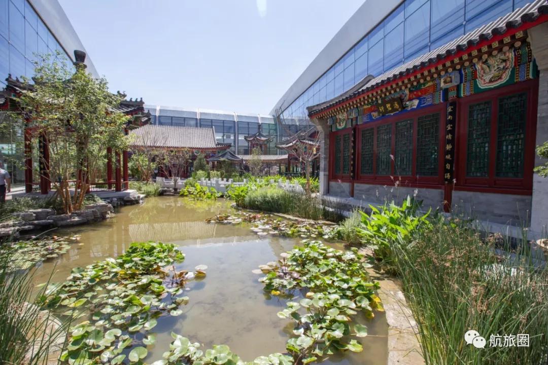 中国传统庭院设计,也与大兴机场完美融合,在五指廊的端头分别建成五座