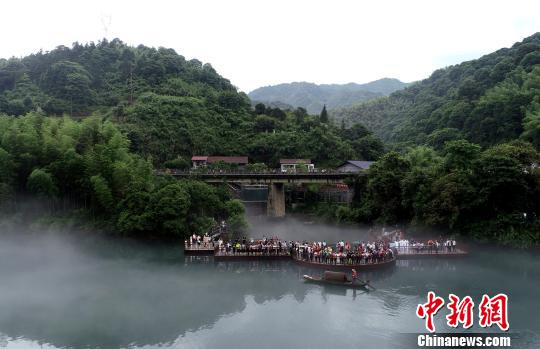 郴州處在長江水系與珠江水系分流地帶,作為湘江,珠江,贛江重要源頭和