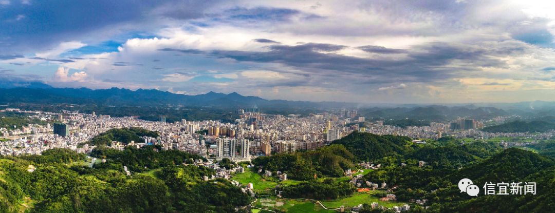 新中国成立70年来,在上级党委政府的坚强领导下,信宜市委,市政府带领