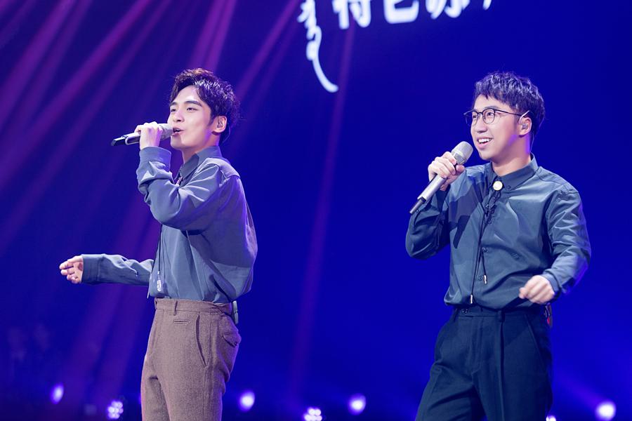 声入人心刘岩放飞自我一展舞技欢快四重唱活力十足