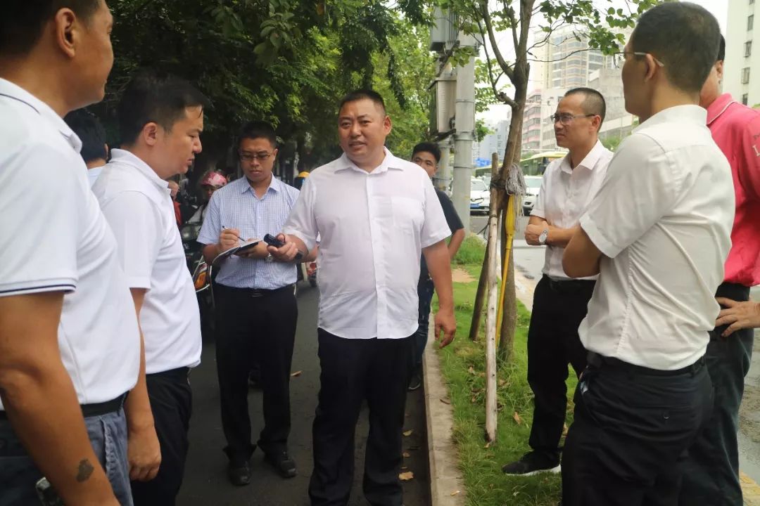 海口市委副书记政法委书记鲍剑深入琼山区调研指导登革热防控工作