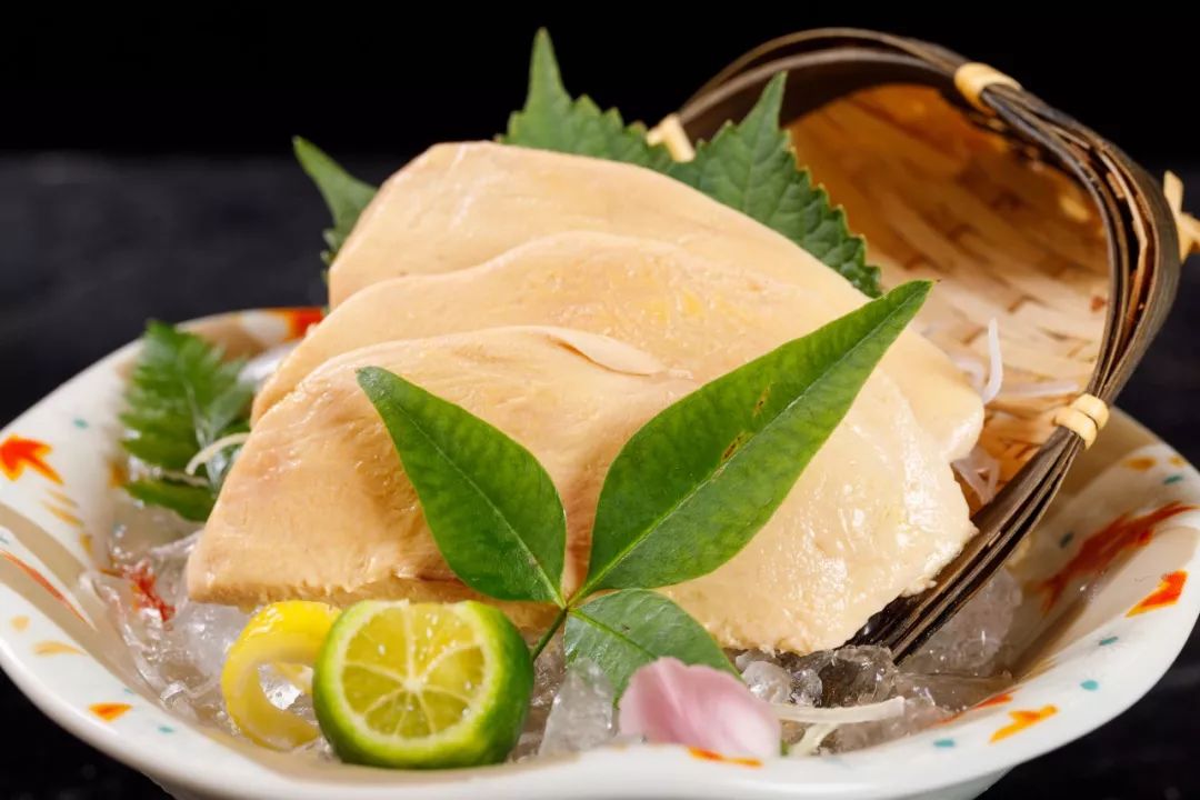 红酒鹅肝刺身 ▼清酒鹅肝刺身