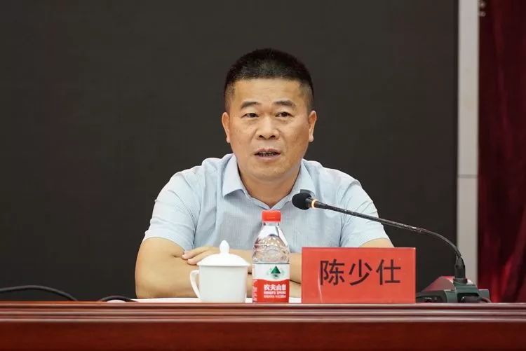 市卫健委曾宪前主任,东方市卫健委赵剑智副主任分别做了经验交流发言
