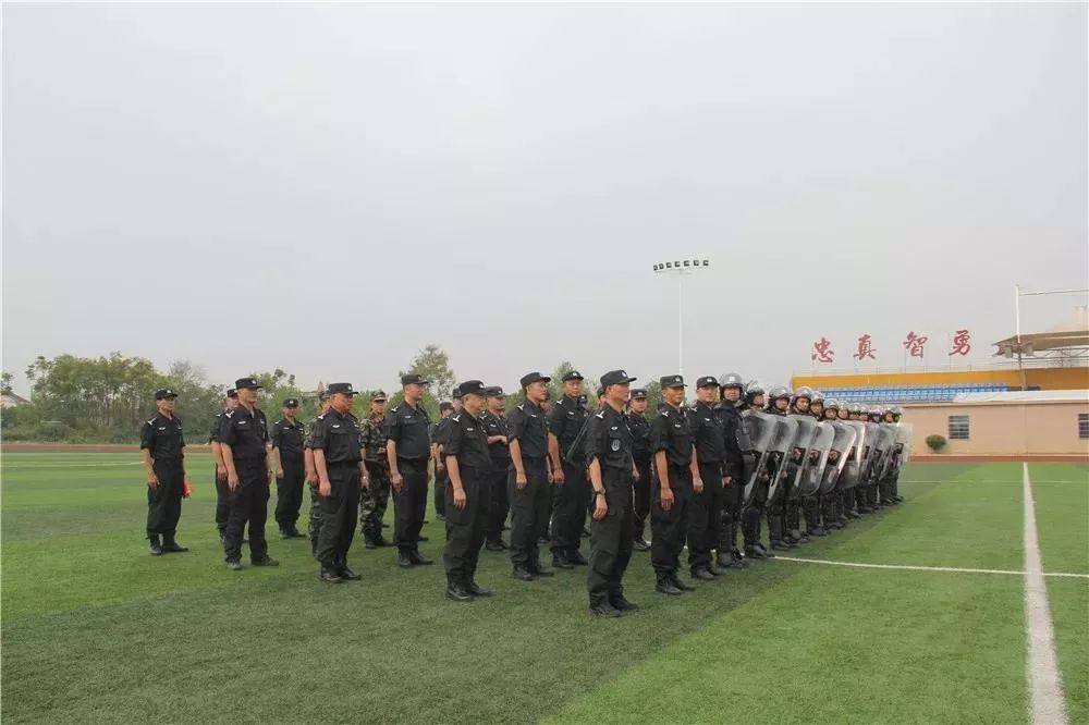 常德市公安局巡特警支队组织拉动演练暨国庆安保誓师(附视频)