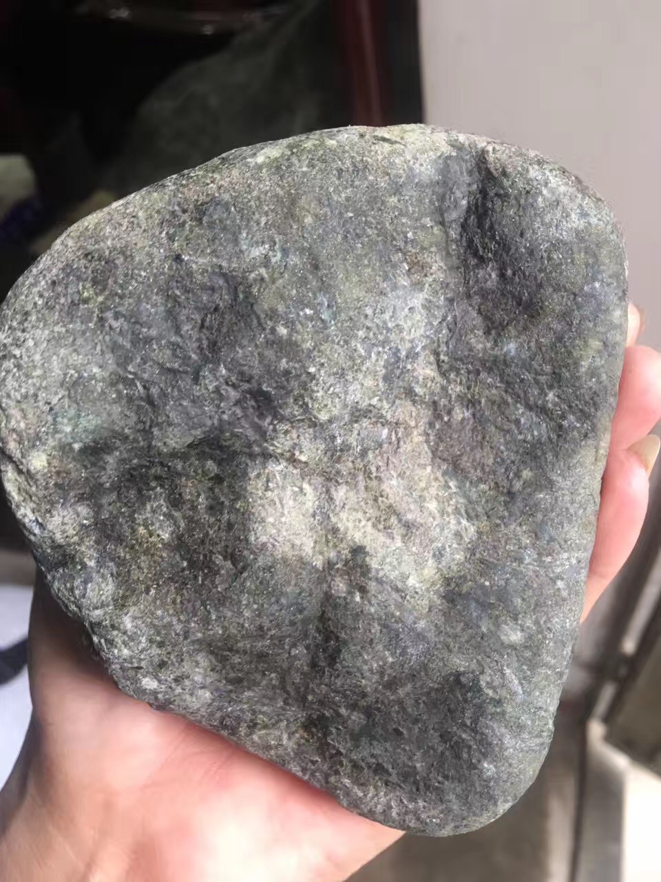 翡翠原石的癣是怎样形成的