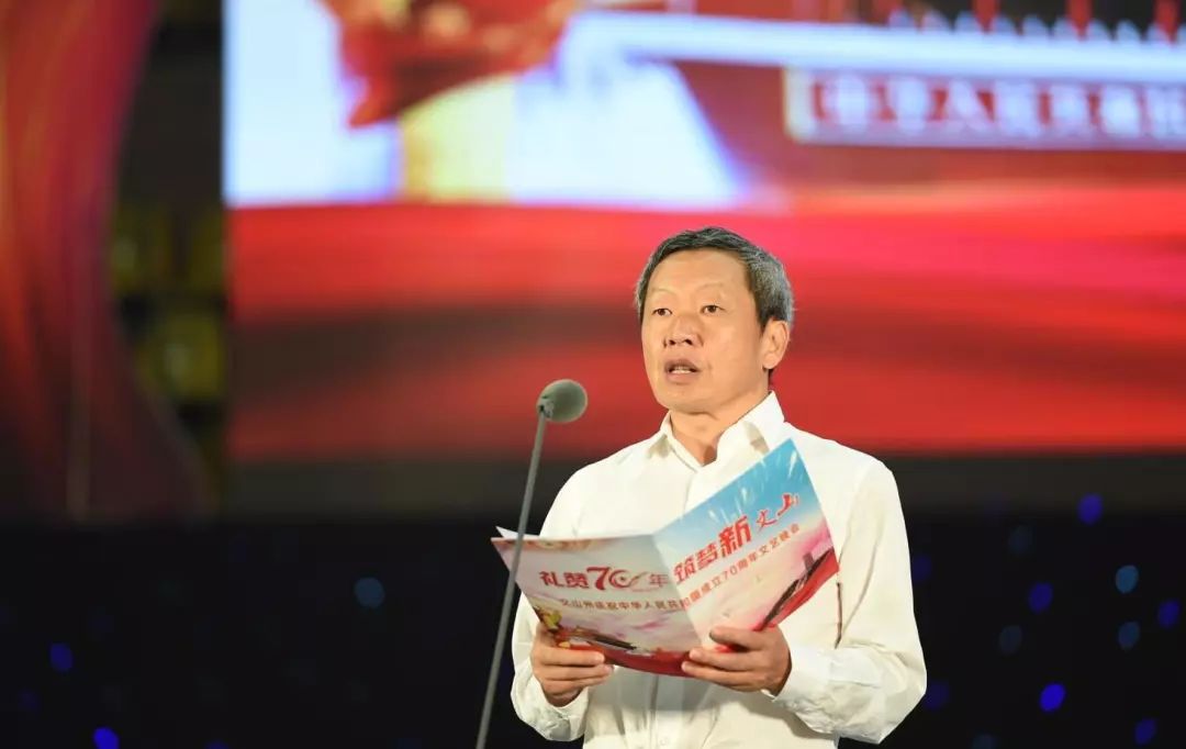 晚会中,州委书记童志云致辞,张秀兰,黎家松,王永奎,熊荣元,李炳泽等