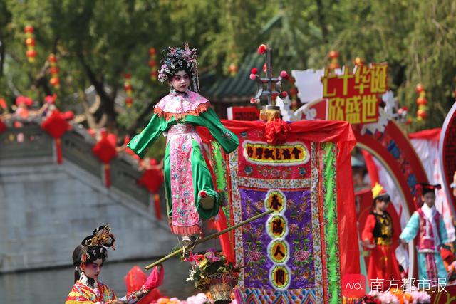 傳承沙灣飄色,體現時代精神沙灣飄色融戲劇,魔術,雜技,舞蹈於一體,被