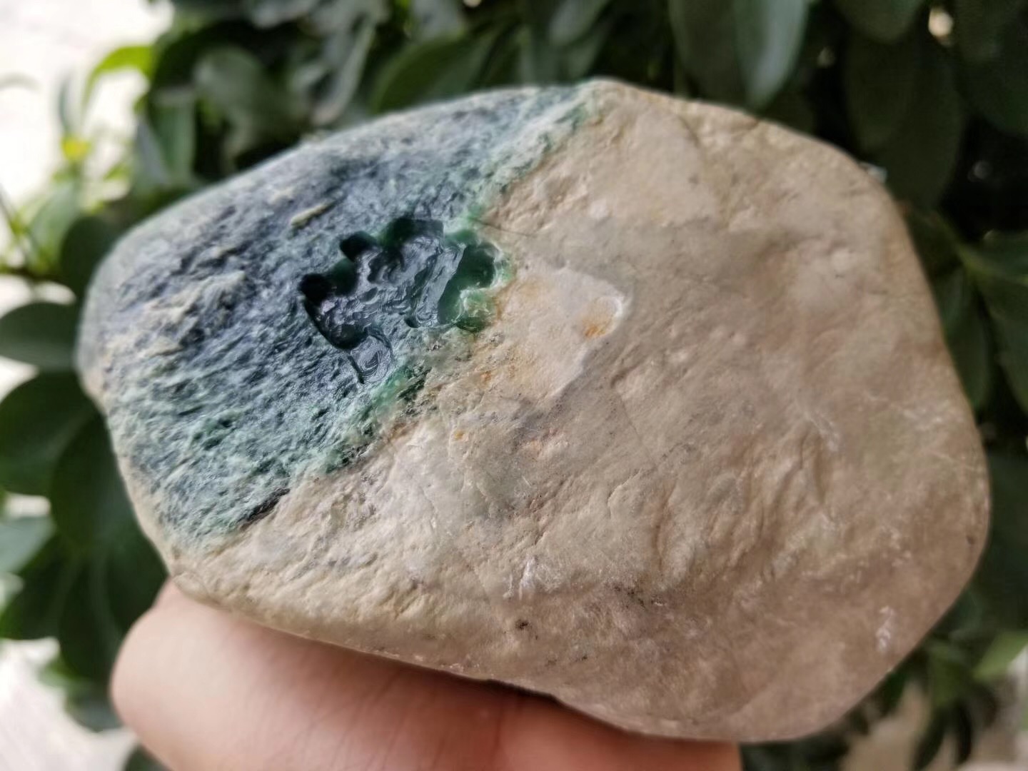 翡翠原石的癣是怎样形成的