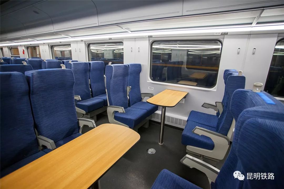 来了来了通海坐动车下河口上昆明将不再是梦