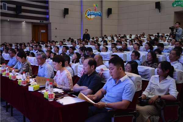 激烈角逐,评委老师公平,公正,公开评分,韦静,尹辉荣获一等奖,刘相荣