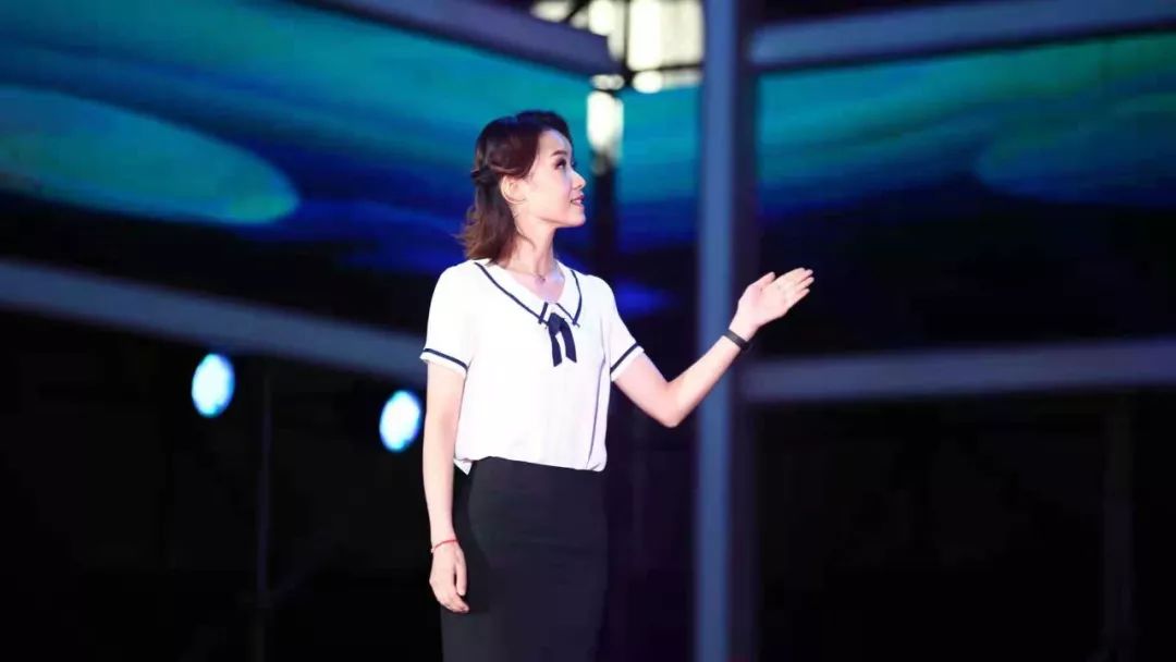 最硬核的开学典礼南京市委书记给20万新生送礼包