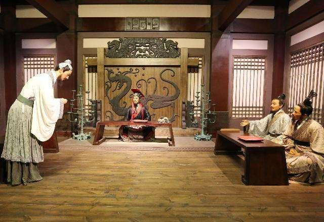 易牙杀死亲子只因了一句玩笑话,到底是本性恶毒还是无奈之选?