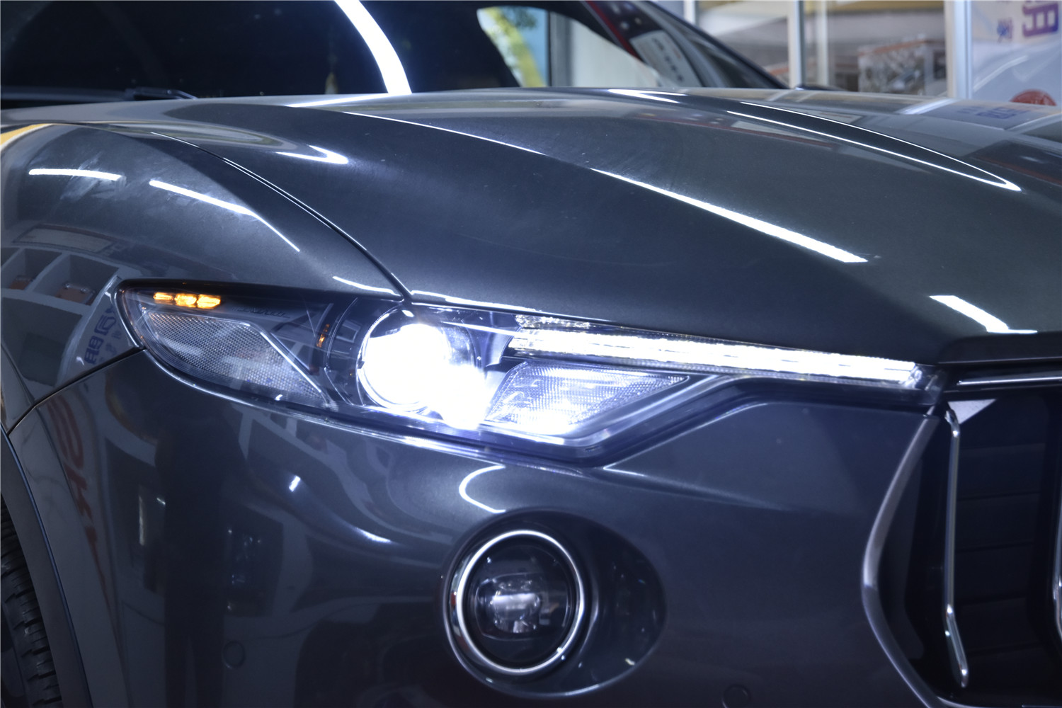 长沙改灯马萨拉蒂莱万特大灯改装led双光透镜