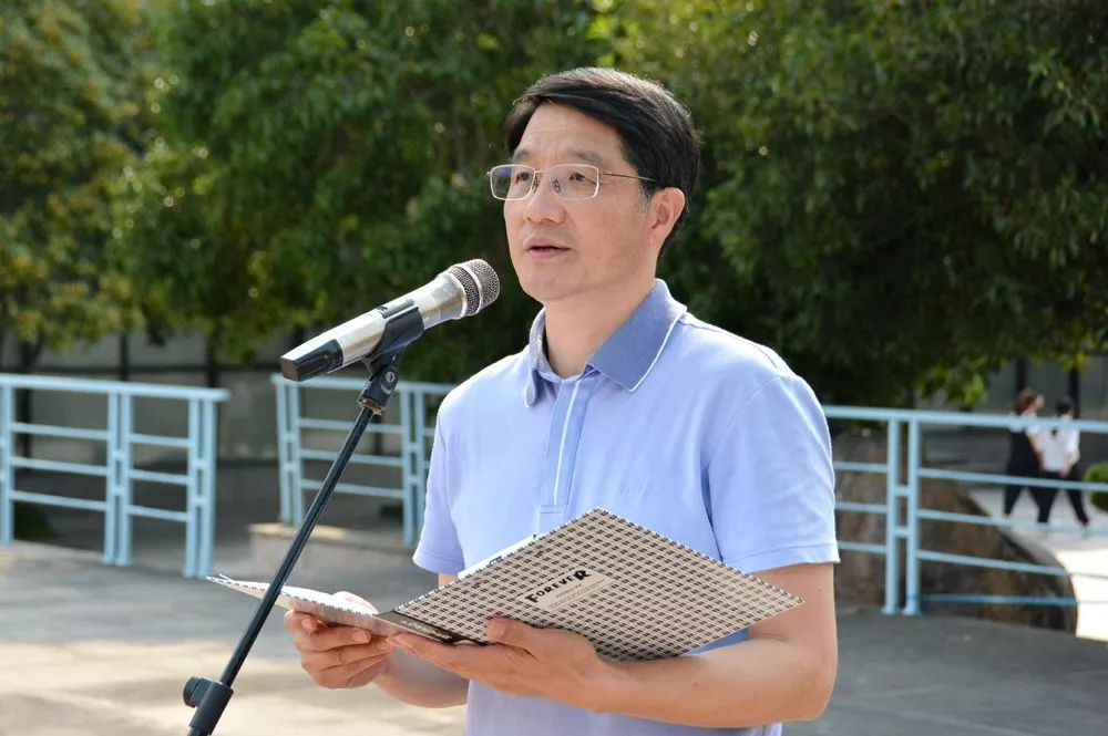 高风中学第十七届田径运动会隆重开幕