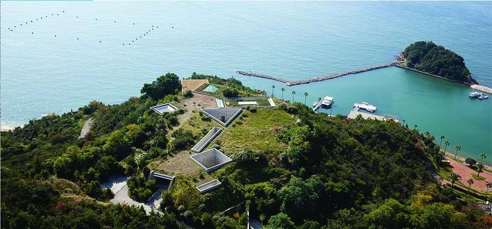 阿那亚三亚的山启幕在山海之间的精神角落拥抱美感人生