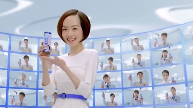 2010年,"六个核桃"拿出6000万元,请知名主持人陈鲁豫代言产品,给"六个