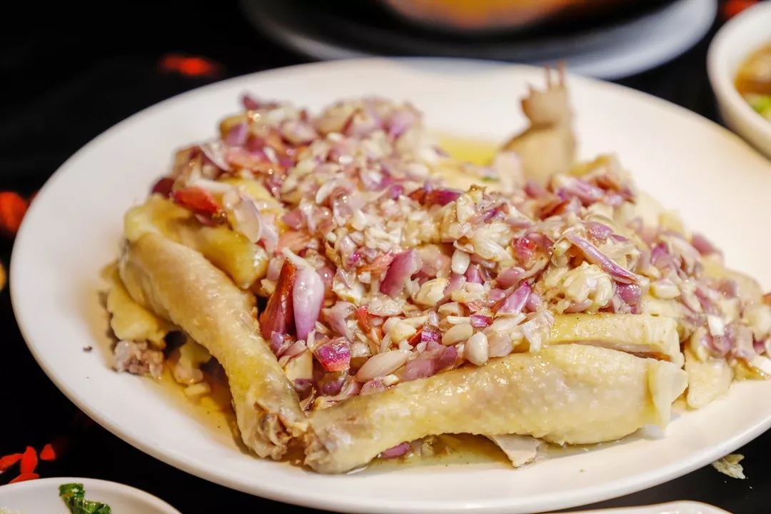 上一次夸葱油鸡,已经不记得什么时候了,但是这一只