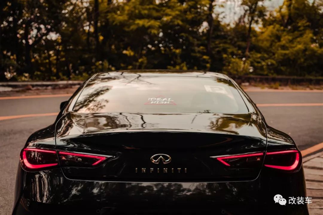 奇瑞王英菲尼迪q60改装黑武士全身散发出凶猛气息