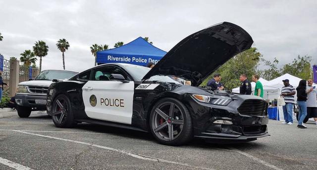 领克03警车现身街头,穿上"警服"后更显国车霸气