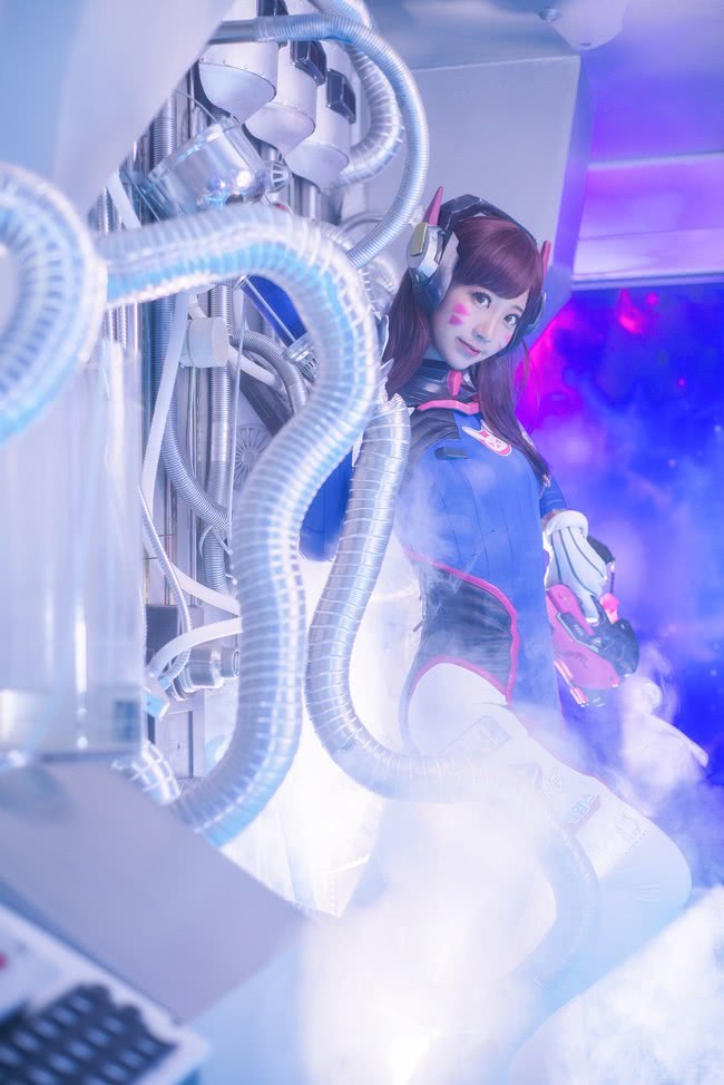 cos:守望先锋,dva一直在努力去赢得胜利