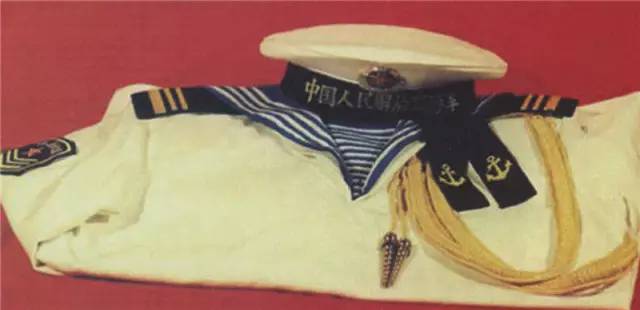 人民海军这几套水兵服,你见过几套?