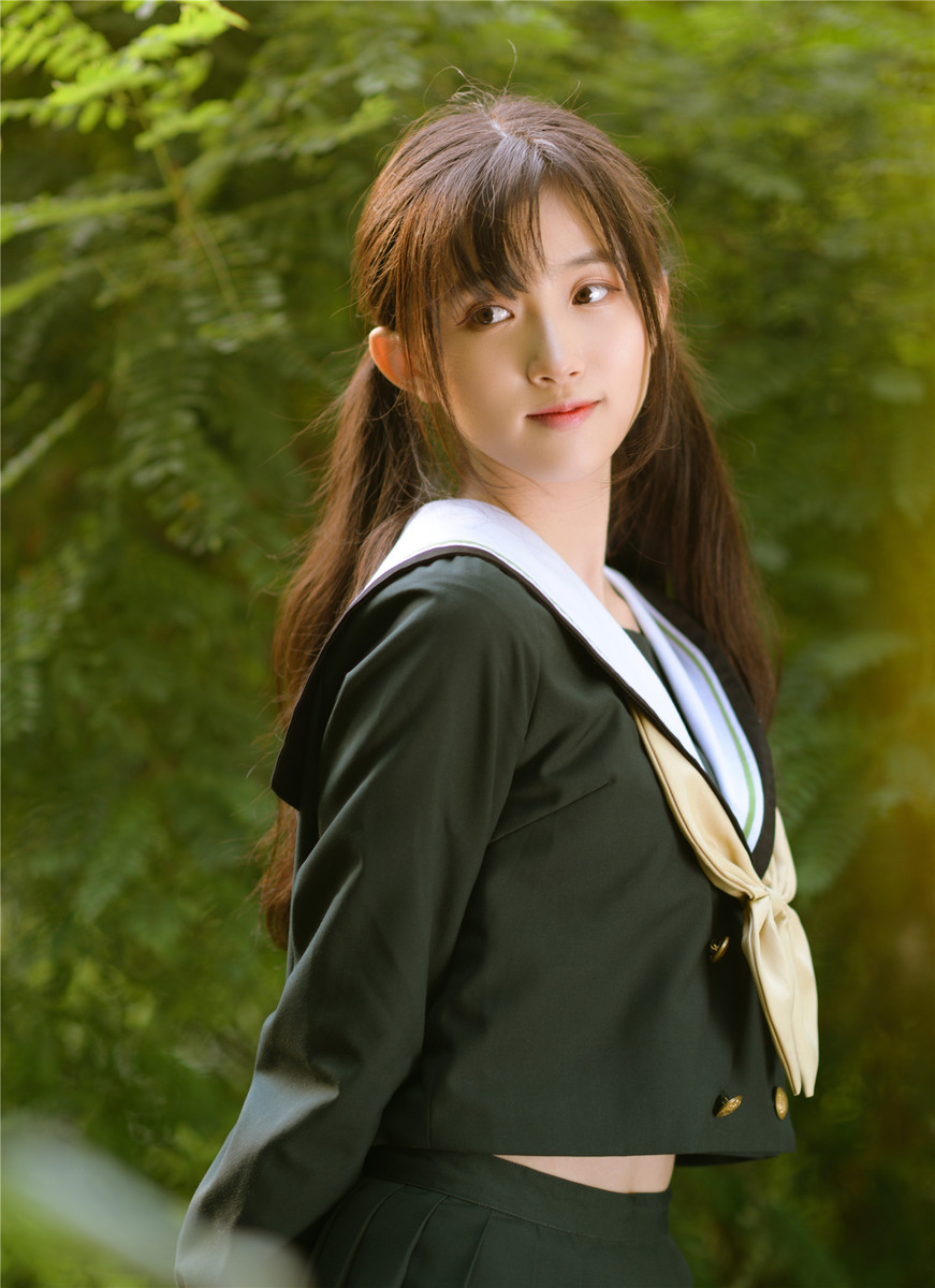 俏皮美少女,双马尾辫,阳光可爱,清新怡人