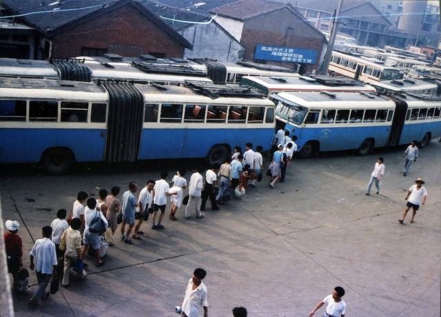 图说常州交通70年:飞跃发展——从出行难到随"e"行_年代