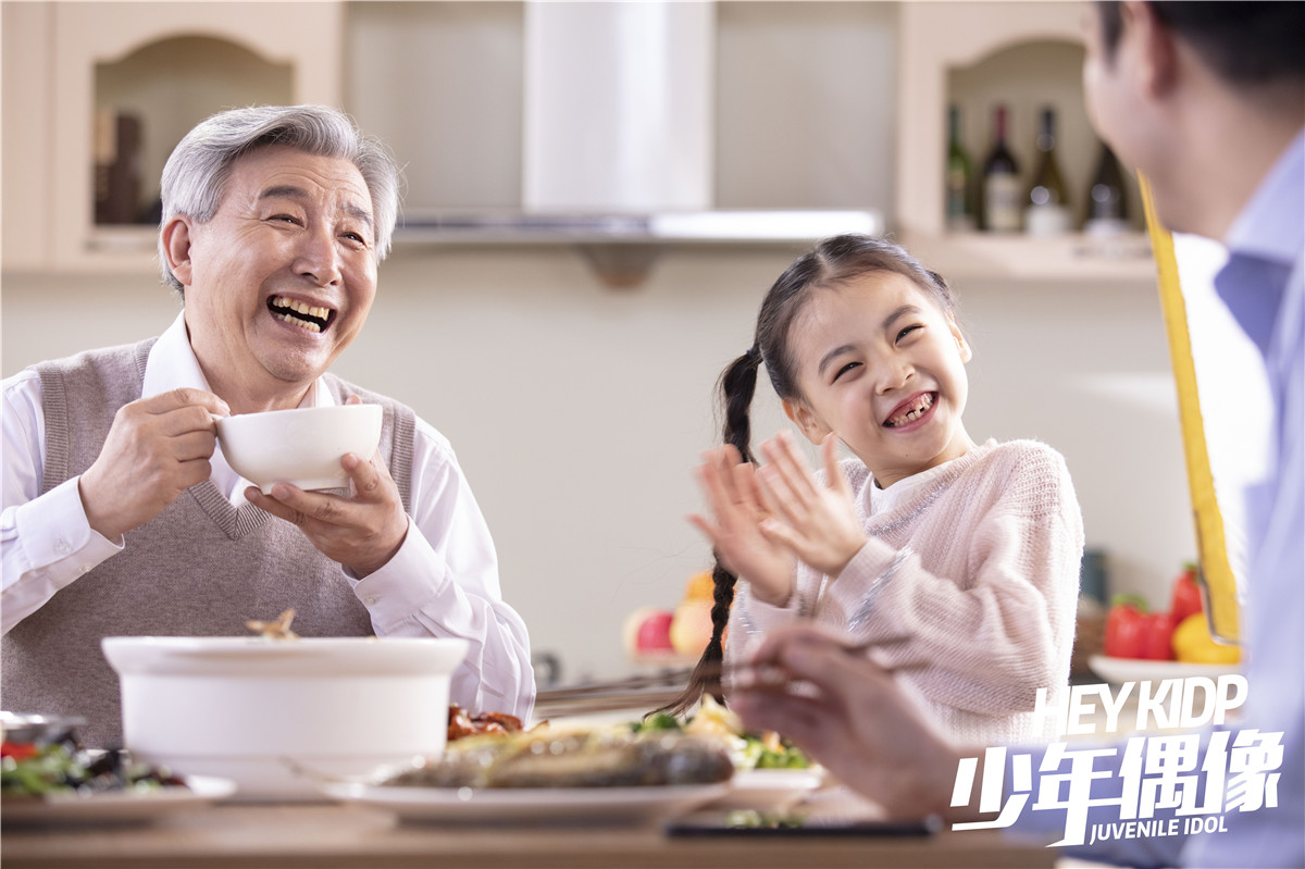 上央视《幸福账单》,7岁的焱娃娃从"超级网红"升级成"国民艺人"!