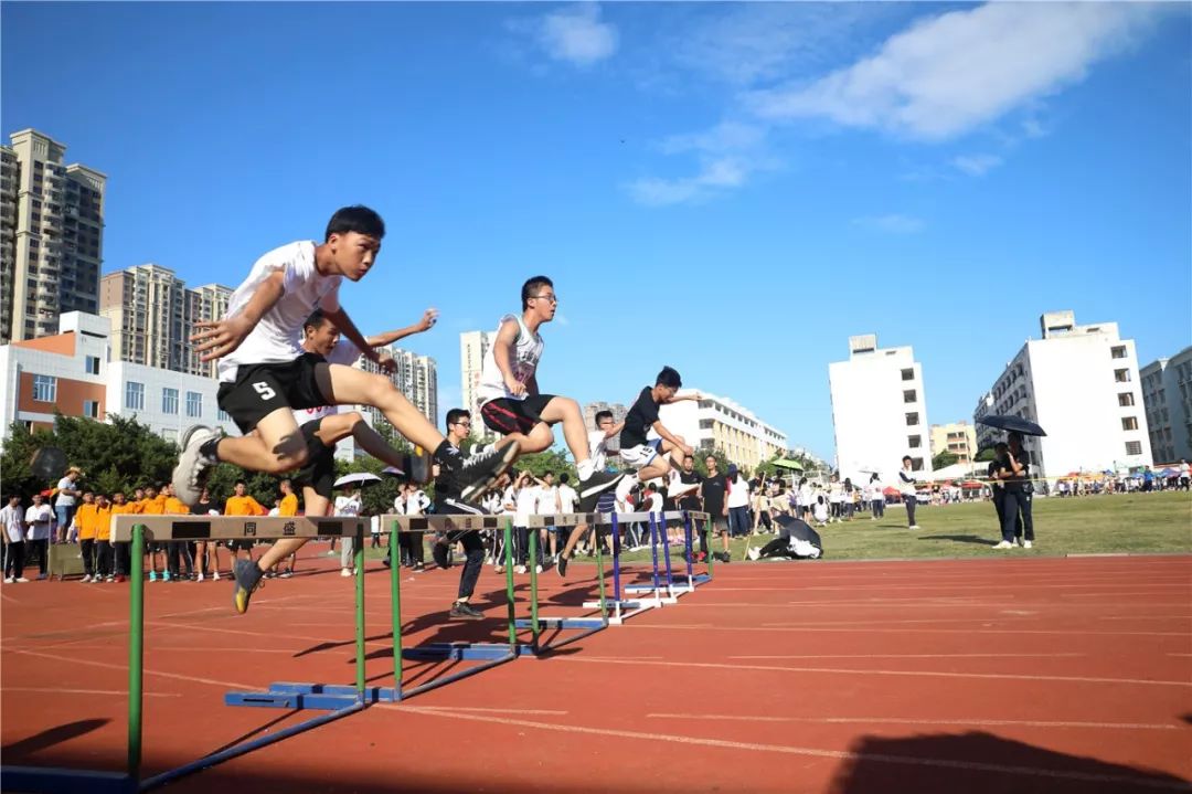 砥砺奋进著华章逐梦扬帆再起航石狮一中第25届校运会开幕式侧记