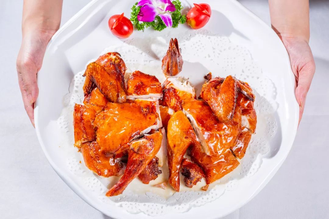 大盘酸菜鱼,整只烧鸡通通9块9!难怪黄埔街坊舍不得曝光这店_卜卜