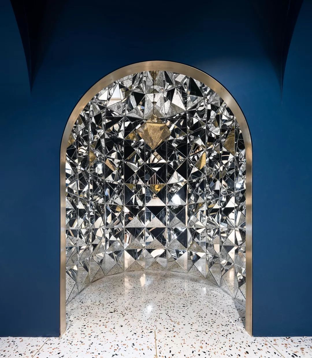 this relationship between the locus and the citizenry then