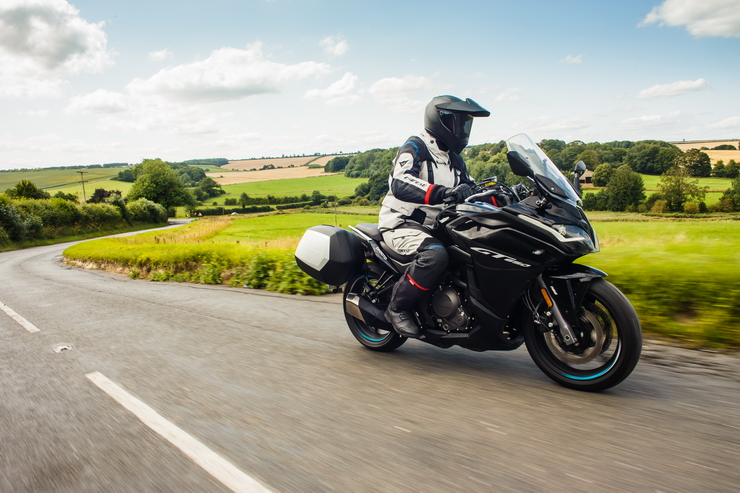 外媒眼中的cfmoto春风650gt英国测评